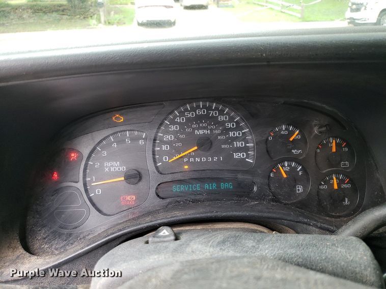 image for item IP9387 2006  Chevrolet Silverado 1500  Ext. Cab pickup truck