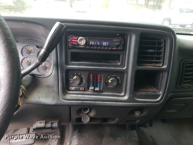 image for item IP9387 2006  Chevrolet Silverado 1500  Ext. Cab pickup truck