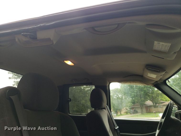 image for item IP9387 2006  Chevrolet Silverado 1500  Ext. Cab pickup truck