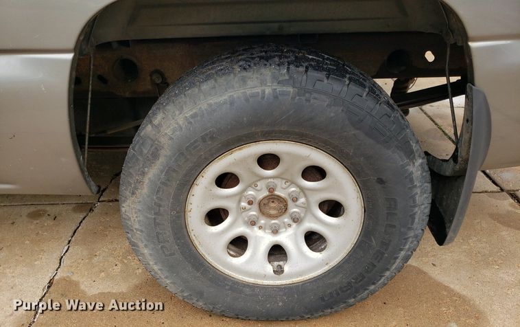 image for item IP9387 2006  Chevrolet Silverado 1500  Ext. Cab pickup truck