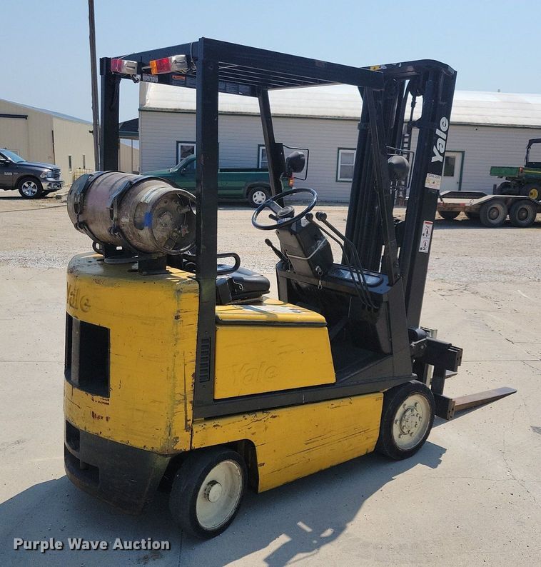 image for item JO9281 Yale GLC030AENUAE083  forklift