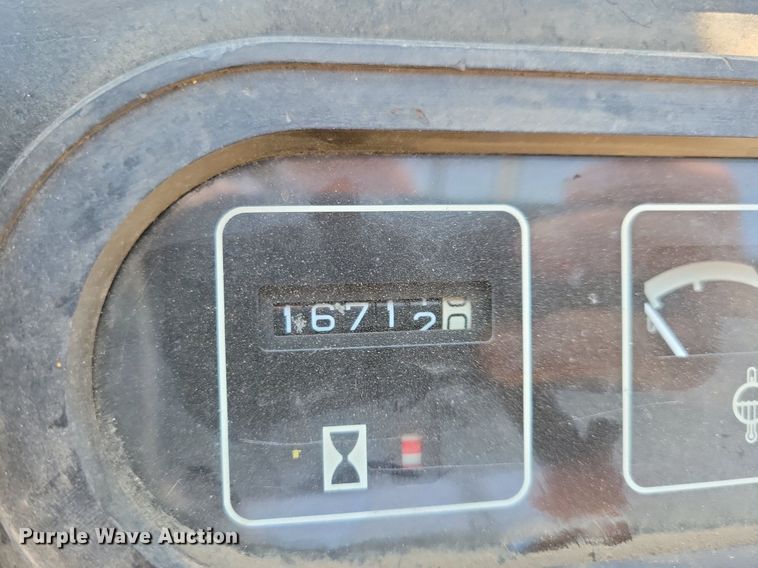 image for item JO9281 Yale GLC030AENUAE083  forklift