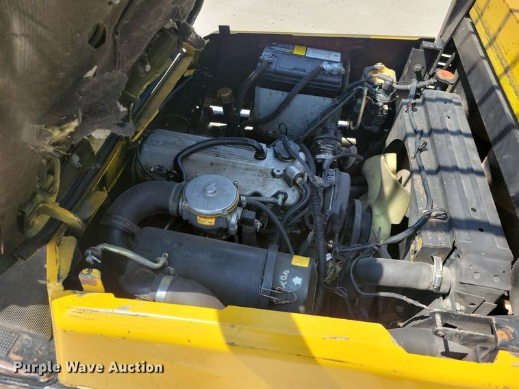 image for item JO9281 Yale GLC030AENUAE083  forklift