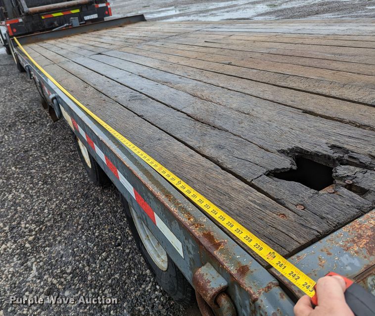 image for item KB9423 2012 Towmaster Big Tow B-12  equipment trailer