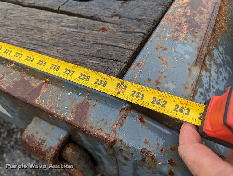 image for item KB9423 2012 Towmaster Big Tow B-12  equipment trailer