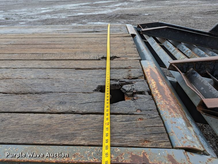 image for item KB9423 2012 Towmaster Big Tow B-12  equipment trailer