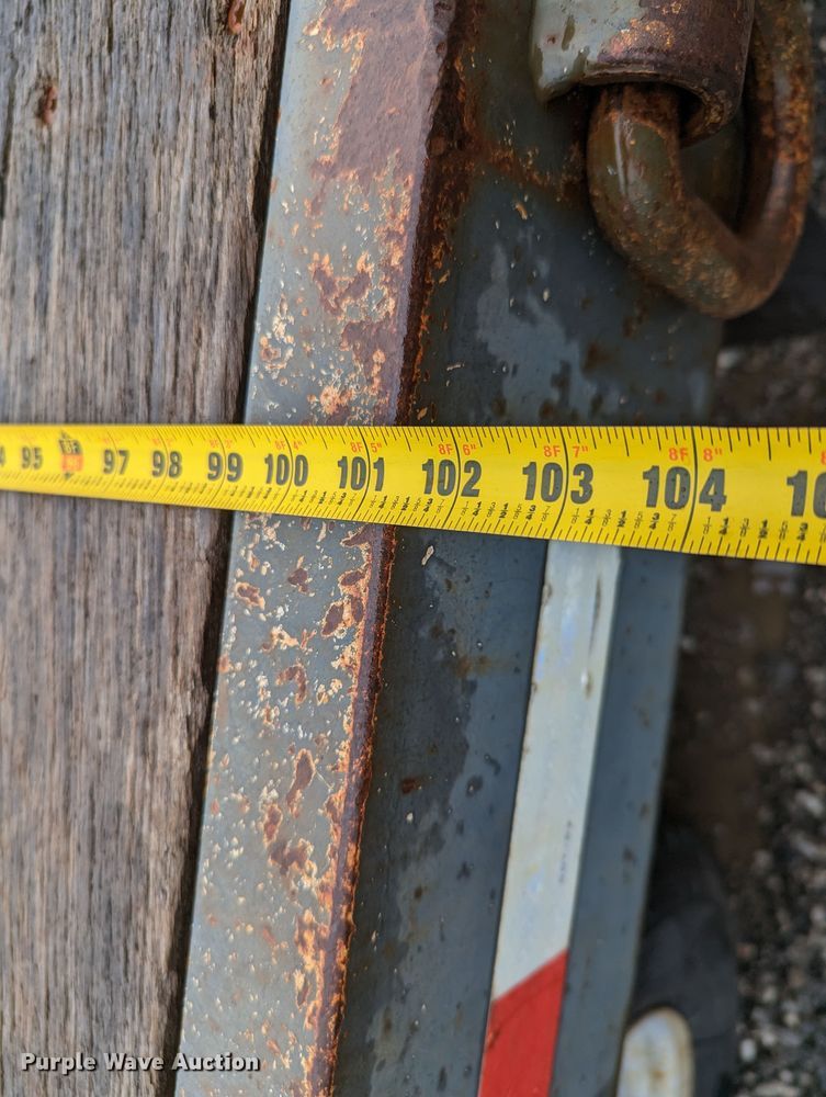 image for item KB9423 2012 Towmaster Big Tow B-12  equipment trailer