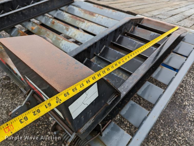 image for item KB9423 2012 Towmaster Big Tow B-12  equipment trailer