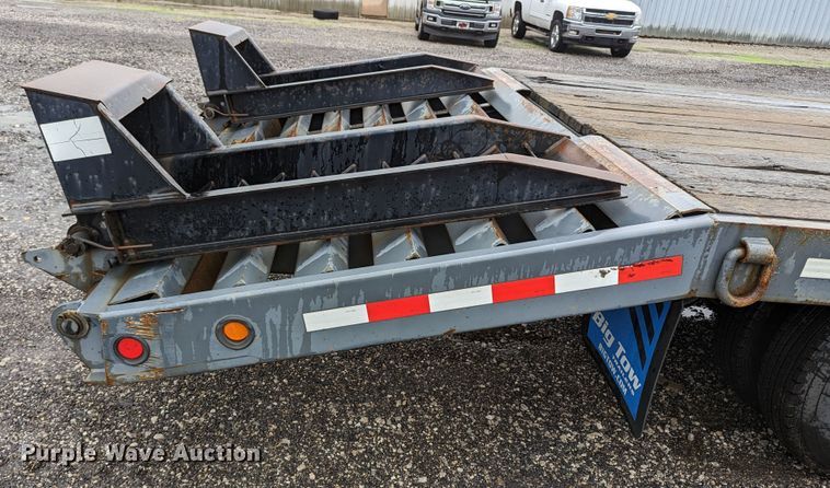 image for item KB9423 2012 Towmaster Big Tow B-12  equipment trailer