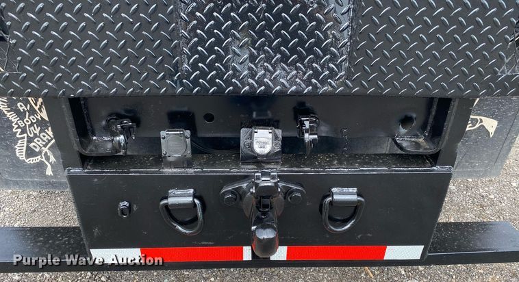 image for item KB9433 2005 Ford F750 Super Duty  flatbed truck