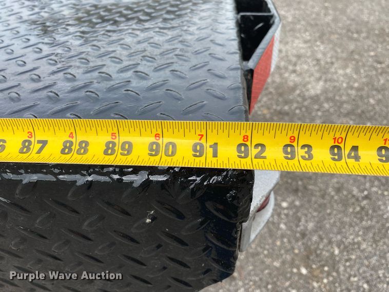 image for item KB9433 2005 Ford F750 Super Duty  flatbed truck