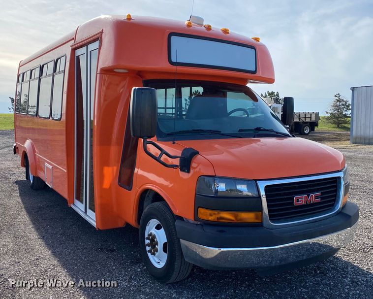 image for item KB9497 2014 GMC Savana  shuttle bus