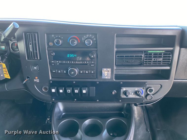 image for item KB9497 2014 GMC Savana  shuttle bus