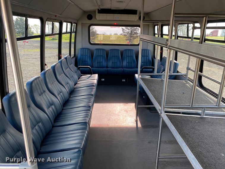 image for item KB9497 2014 GMC Savana  shuttle bus