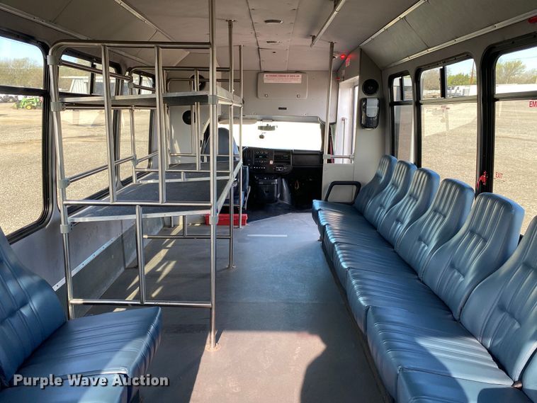 image for item KB9497 2014 GMC Savana  shuttle bus