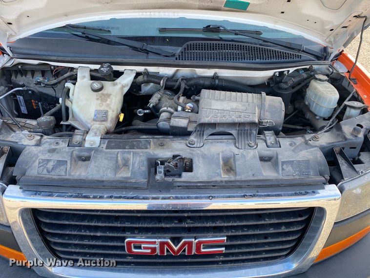 image for item KB9497 2014 GMC Savana  shuttle bus