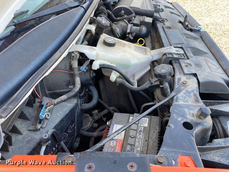 image for item KB9497 2014 GMC Savana  shuttle bus