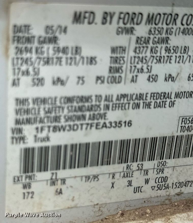 image for item KF9698 2015 Ford F350 Super Duty  Crew Cab bale bed pickup truck