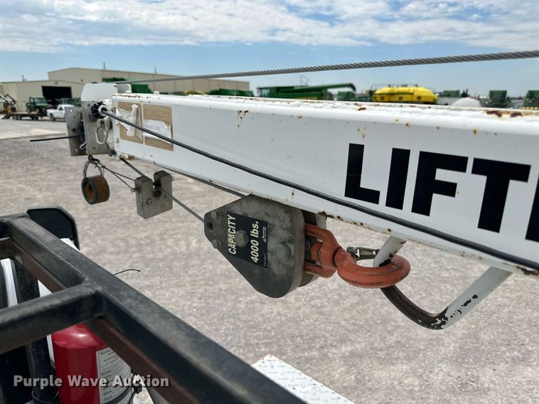 image for item KM9861 2018  Ford F350 Super Duty  SuperCab utility bed pickup truck