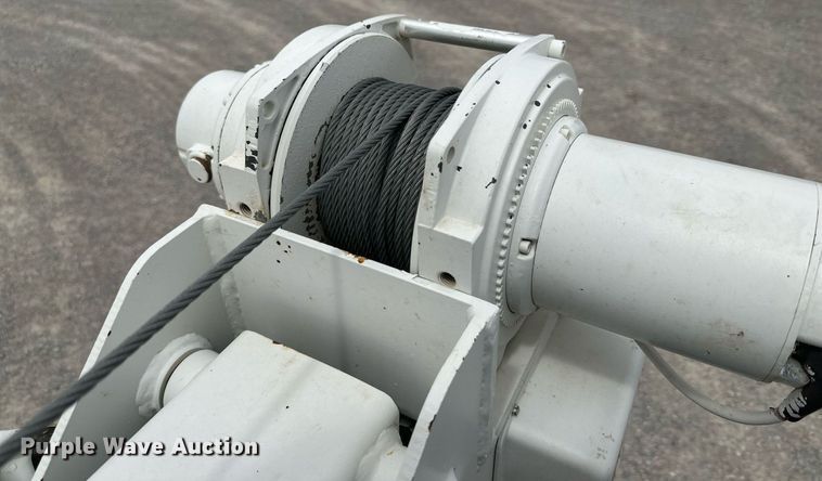 image for item KM9861 2018  Ford F350 Super Duty  SuperCab utility bed pickup truck