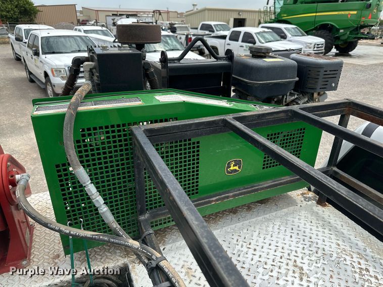 image for item KM9861 2018  Ford F350 Super Duty  SuperCab utility bed pickup truck