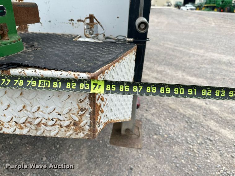 image for item KM9861 2018  Ford F350 Super Duty  SuperCab utility bed pickup truck