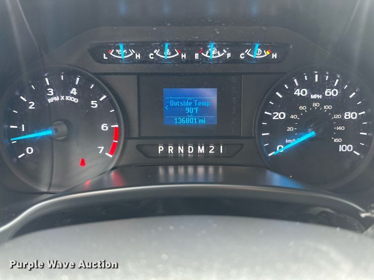 image for item KM9861 2018  Ford F350 Super Duty  SuperCab utility bed pickup truck