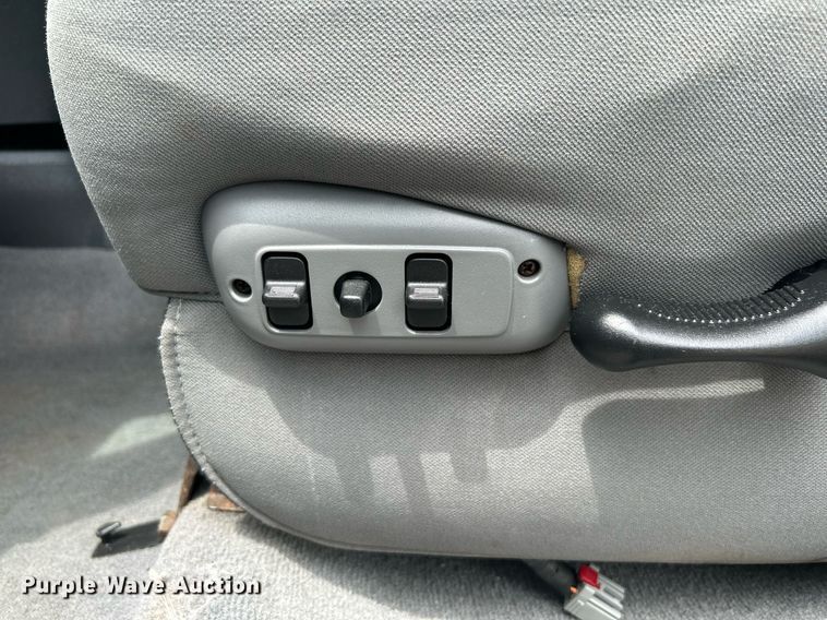 image for item KW9172 2006 Dodge Ram 2500  Mega Cab pickup truck