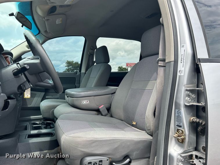 image for item KW9172 2006 Dodge Ram 2500  Mega Cab pickup truck