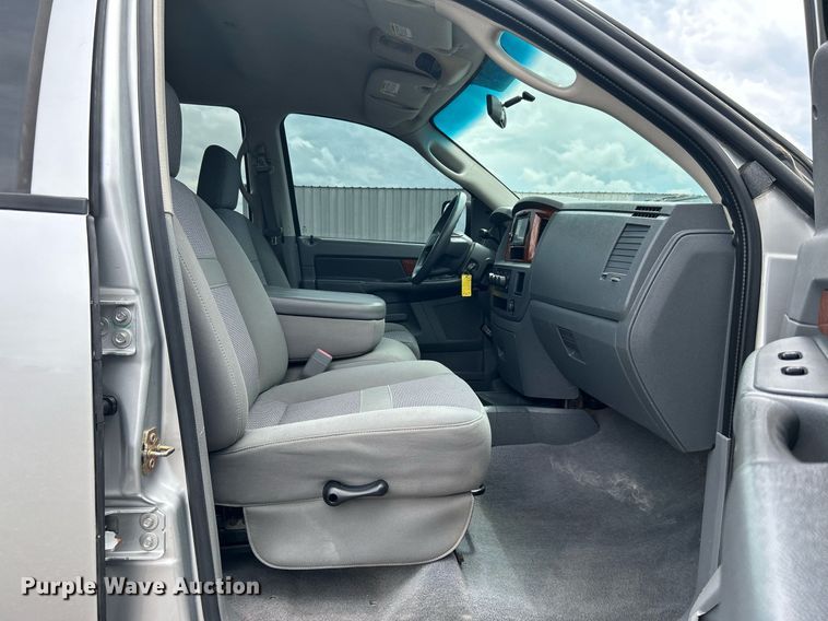 image for item KW9172 2006 Dodge Ram 2500  Mega Cab pickup truck