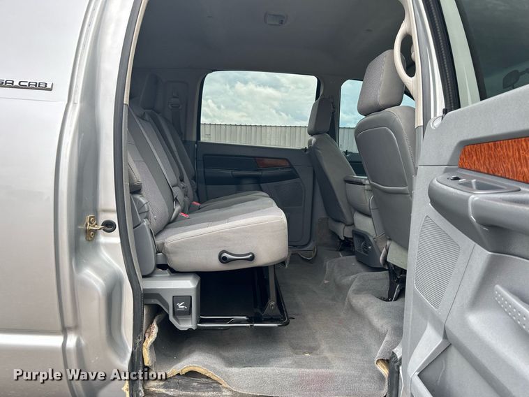 image for item KW9172 2006 Dodge Ram 2500  Mega Cab pickup truck