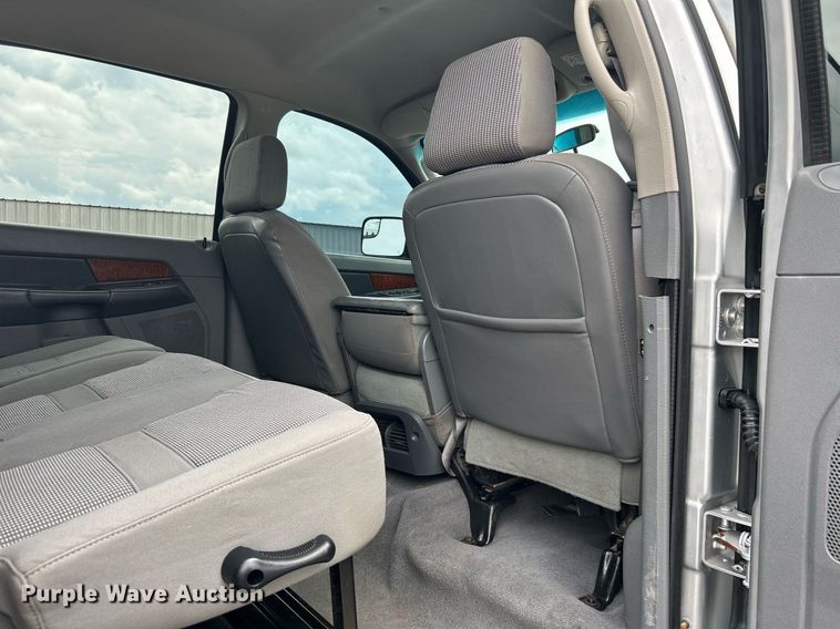 image for item KW9172 2006 Dodge Ram 2500  Mega Cab pickup truck