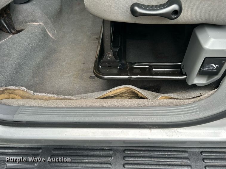 image for item KW9172 2006 Dodge Ram 2500  Mega Cab pickup truck