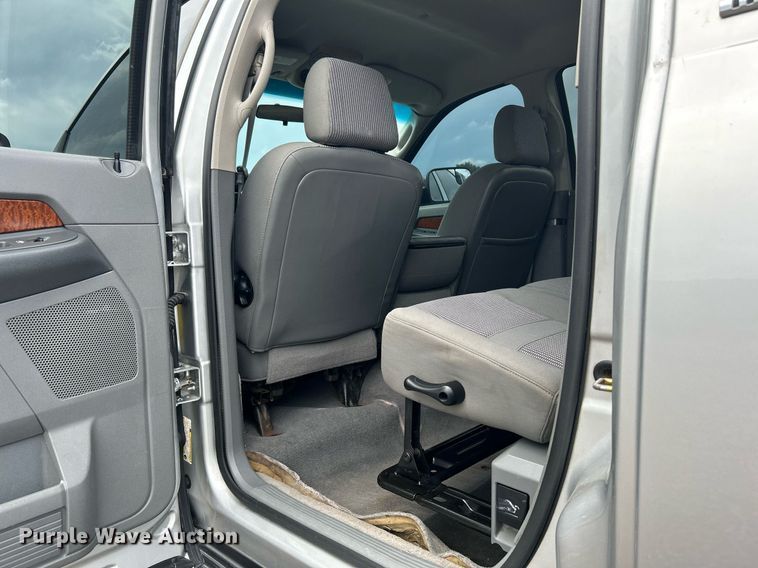 image for item KW9172 2006 Dodge Ram 2500  Mega Cab pickup truck