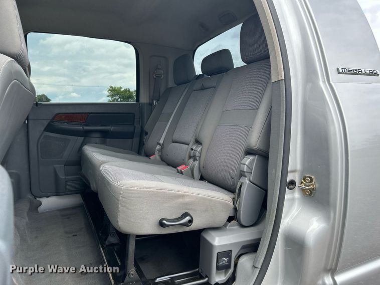 image for item KW9172 2006 Dodge Ram 2500  Mega Cab pickup truck