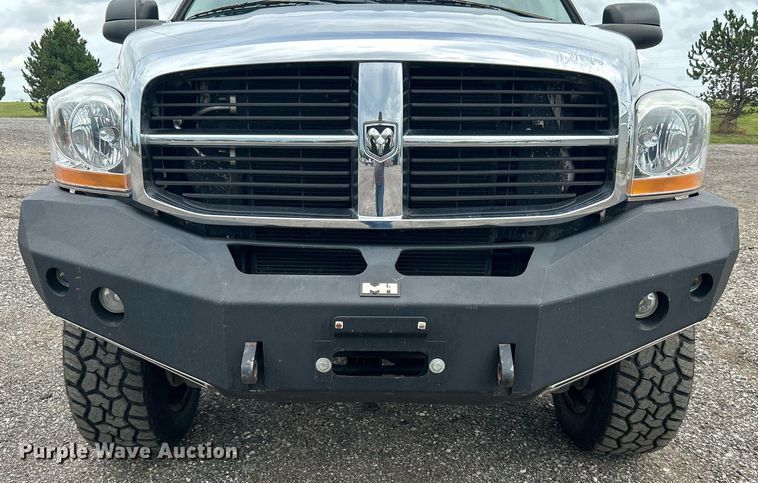 image for item KW9172 2006 Dodge Ram 2500  Mega Cab pickup truck
