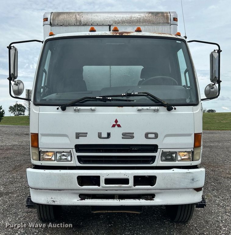 image for item KW9173 2007 Mitsubishi FUSO  box truck