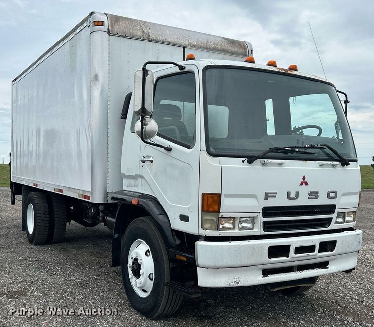 image for item KW9173 2007 Mitsubishi FUSO  box truck