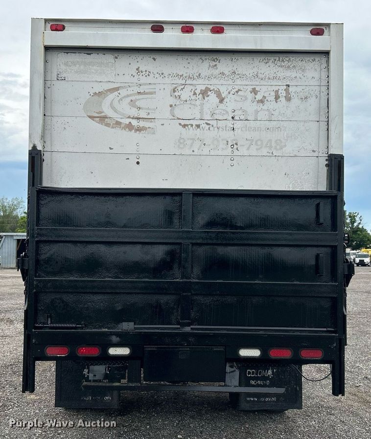 image for item KW9173 2007 Mitsubishi FUSO  box truck