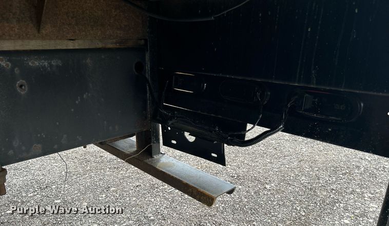 image for item KW9173 2007 Mitsubishi FUSO  box truck