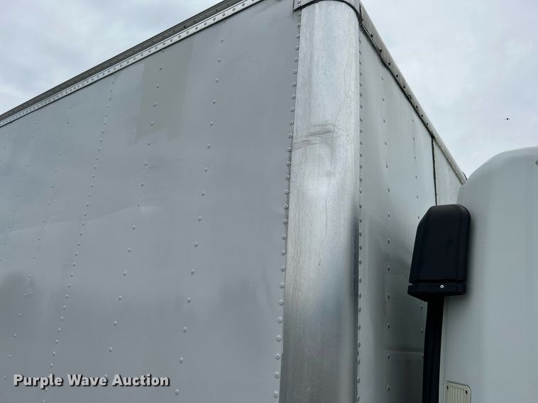 image for item KW9173 2007 Mitsubishi FUSO  box truck