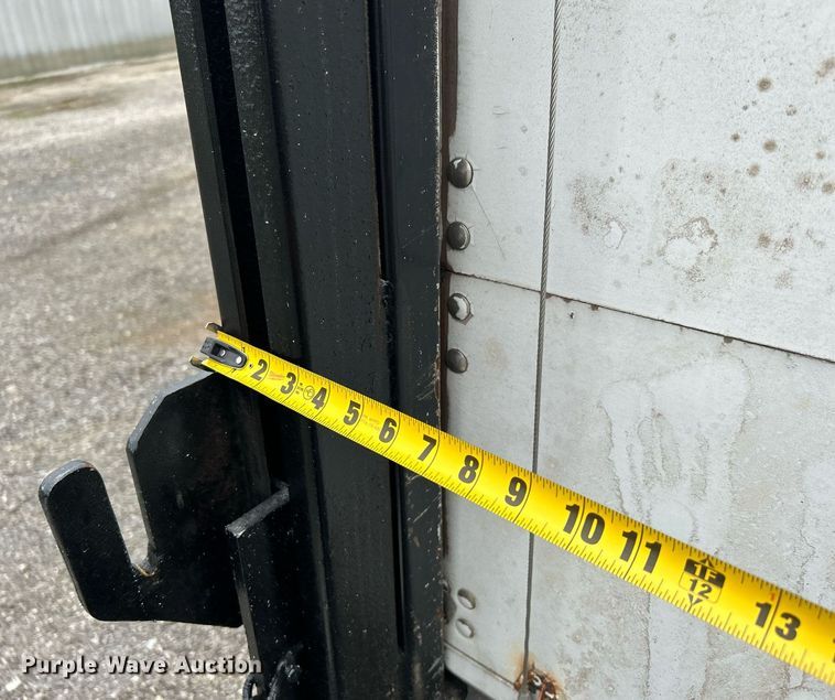 image for item KW9173 2007 Mitsubishi FUSO  box truck