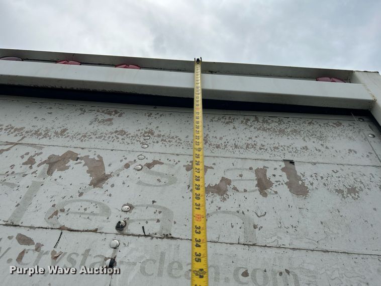 image for item KW9173 2007 Mitsubishi FUSO  box truck