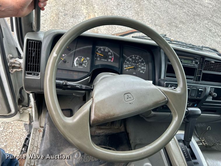 image for item KW9173 2007 Mitsubishi FUSO  box truck