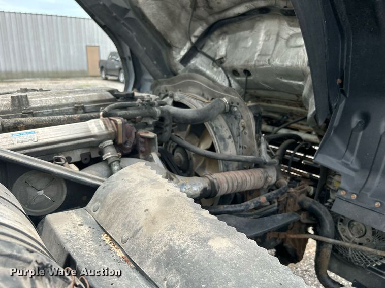 image for item KW9173 2007 Mitsubishi FUSO  box truck