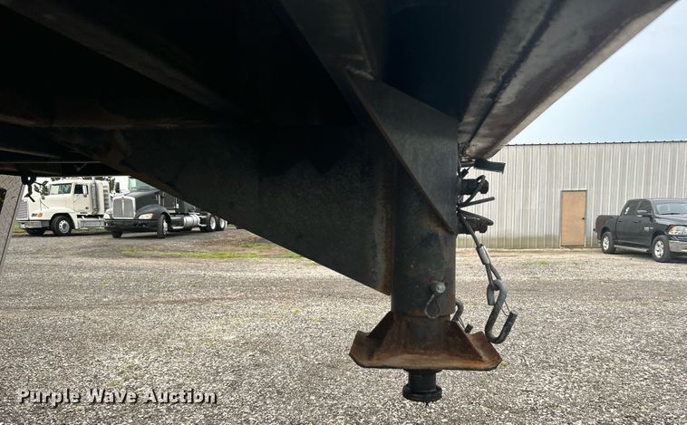 image for item KW9185 2014 Vintage Trailers, LTD. OL828GN  enclosed cargo trailer