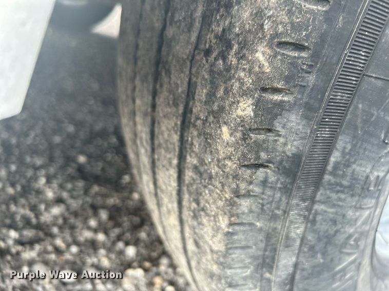 image for item KW9185 2014 Vintage Trailers, LTD. OL828GN  enclosed cargo trailer