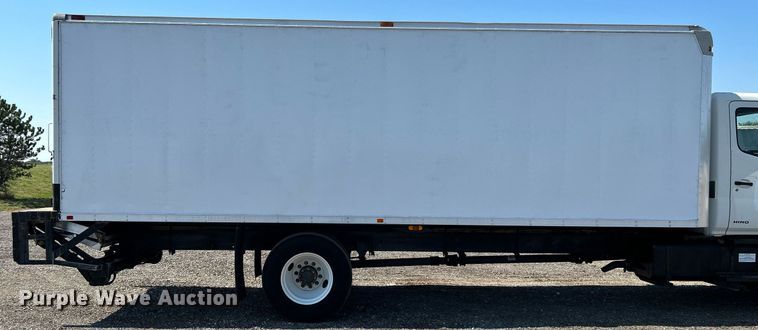 image for item KW9190 2008 Hino 308  box truck