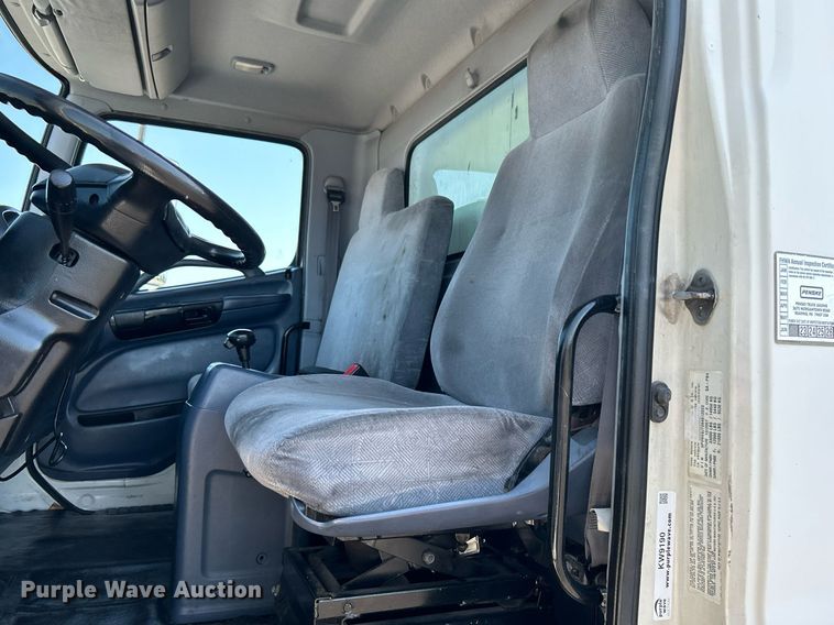 image for item KW9190 2008 Hino 308  box truck