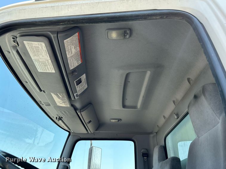 image for item KW9190 2008 Hino 308  box truck